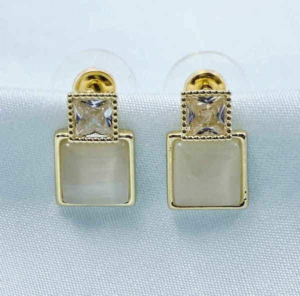 Zehra Ice Studs