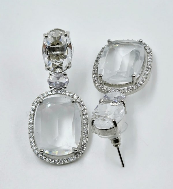 Luna Cushion Drops - Image 4