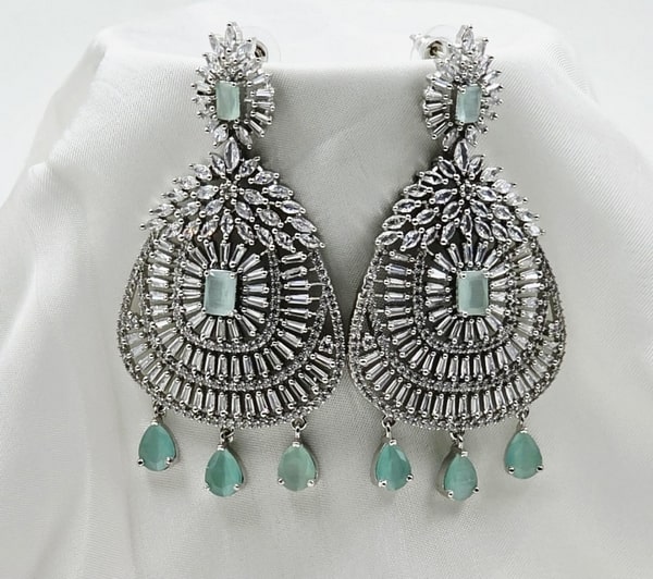 Aqua Reyna Dangle Earrings - Image 3