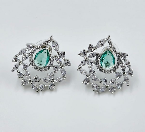 Naira Halo Stud Earrings