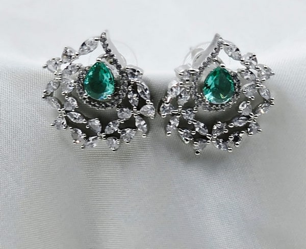 Naira Halo Stud Earrings - Image 3