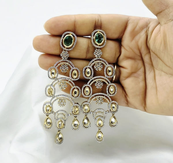 Maharani's Emerald Chandelier Earrings - Image 2